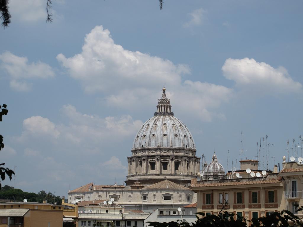 Ferrari Al Vaticano Řím Exteriér fotografie