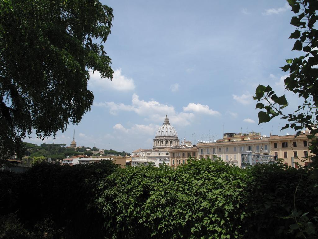 Ferrari Al Vaticano Řím Exteriér fotografie