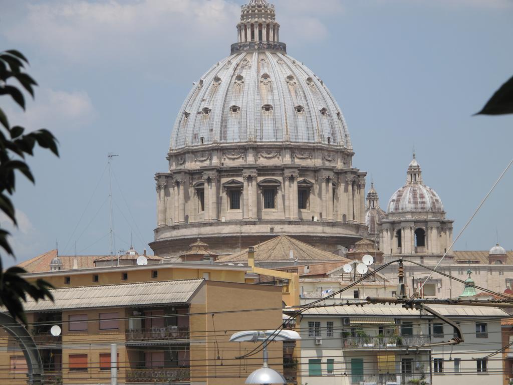 Ferrari Al Vaticano Řím Exteriér fotografie